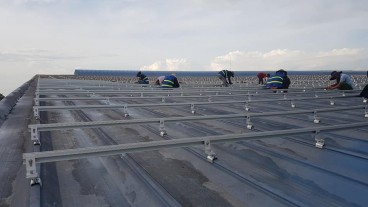 SO SÁNH CÁC HỆ THỐNG NĂNG LƯỢNG MẶT TRỜI HIỆN NAY SO SÁNH CÁC HỆ THỐNG NĂNG LƯỢNG MẶT TRỜI HIỆN NAY